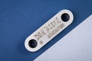 Znakownik z wymiennymi czcionkami