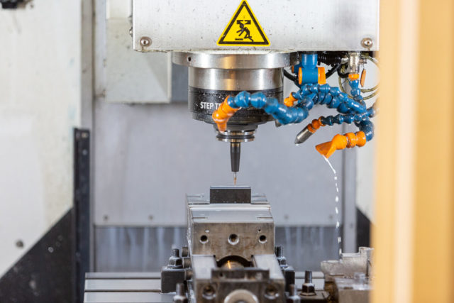 frezer cnc praca nowa sól