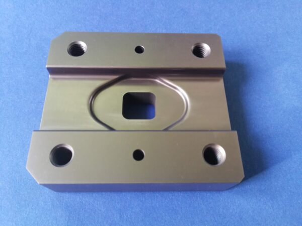 Inne elementy nienormalizowane do tłoczników