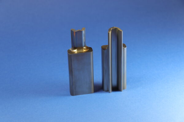 Matryce i stemple do wykrawania