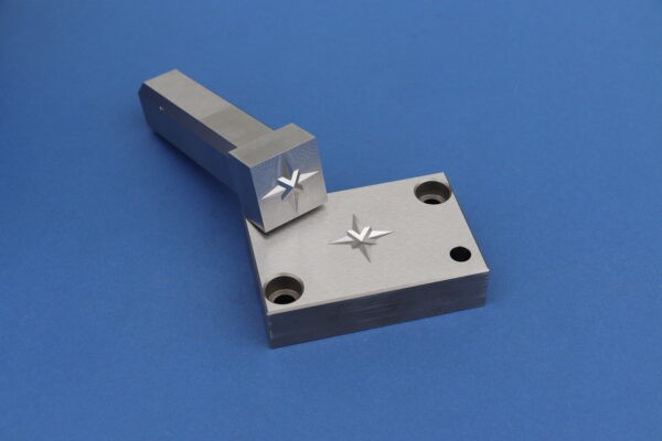 Tłoczniki do znakowania logo, logotypów i znaków firmowych